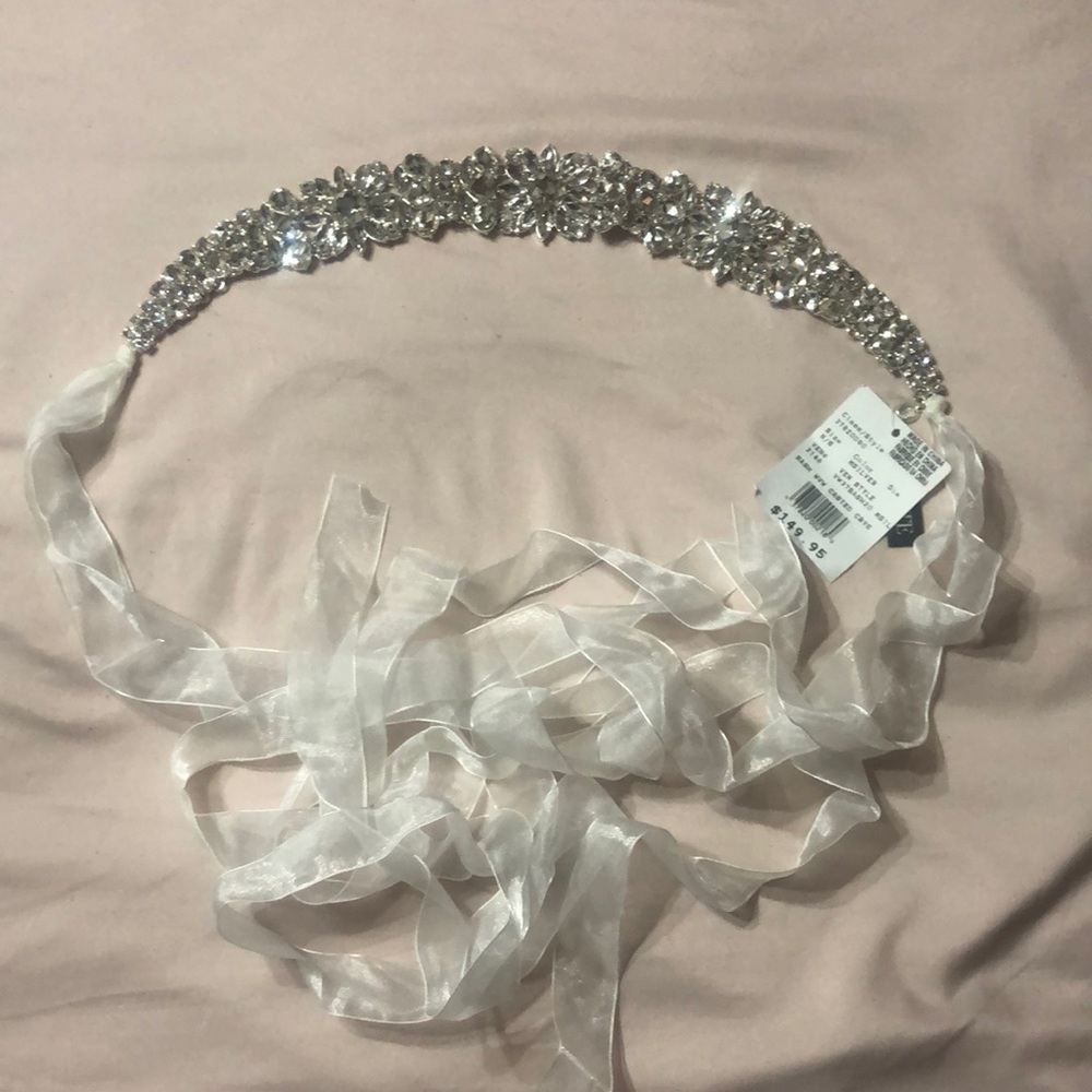 Silver diamond 💎 belt for a bridal dress or quinceañera dress